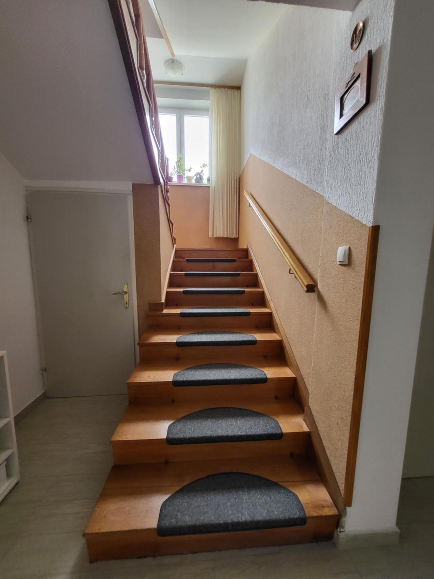 Apartments & Rooms Fam Ribaric Banjol Екстер'єр фото
